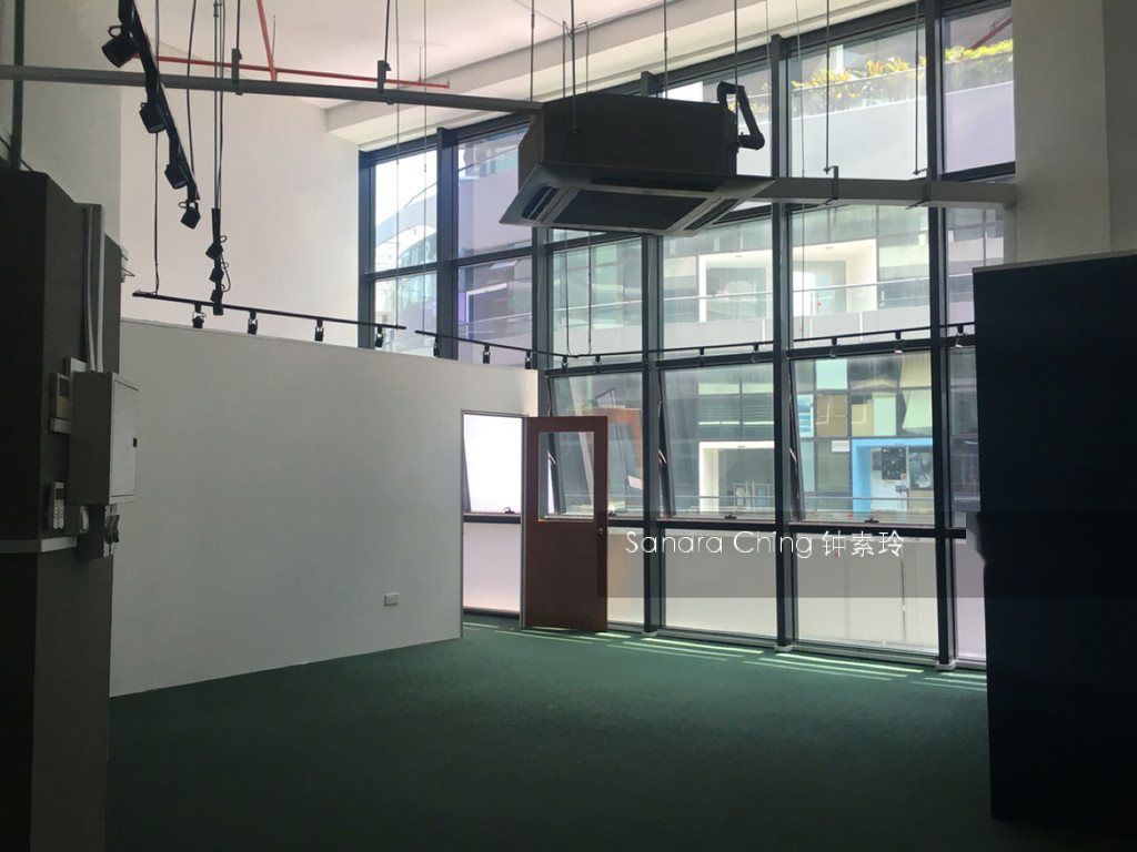 Oxley Bizhub thumbnail photo